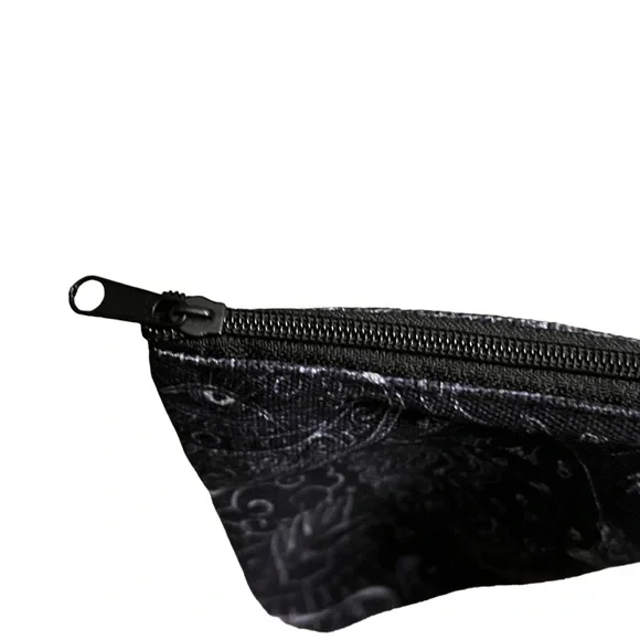 Witchy black zippered pouch - Picture 4 of 5